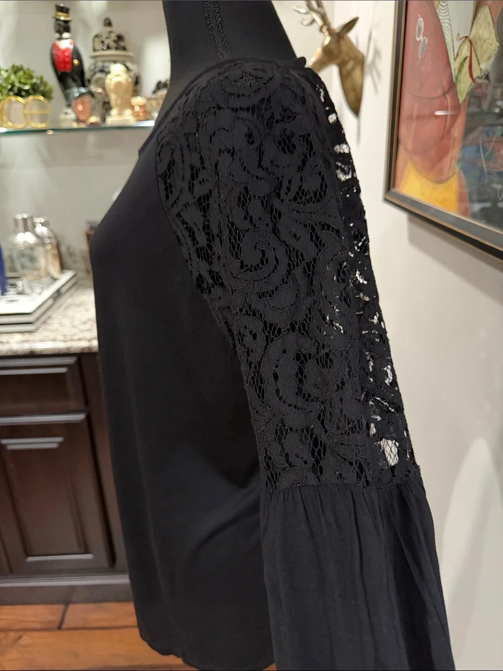 Michael Kors women’s Black Lace Sleeve Women’s Top size extra large